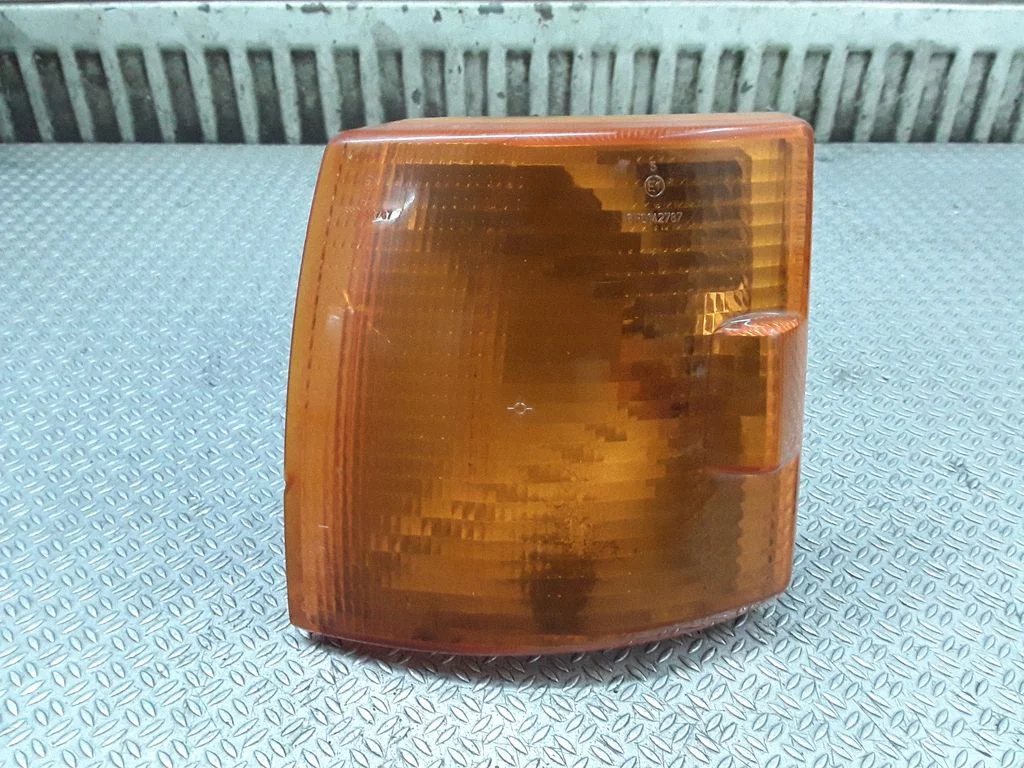 Front indicator light – Volkswagen Transporter - Caravelle T4 (1991-2003)