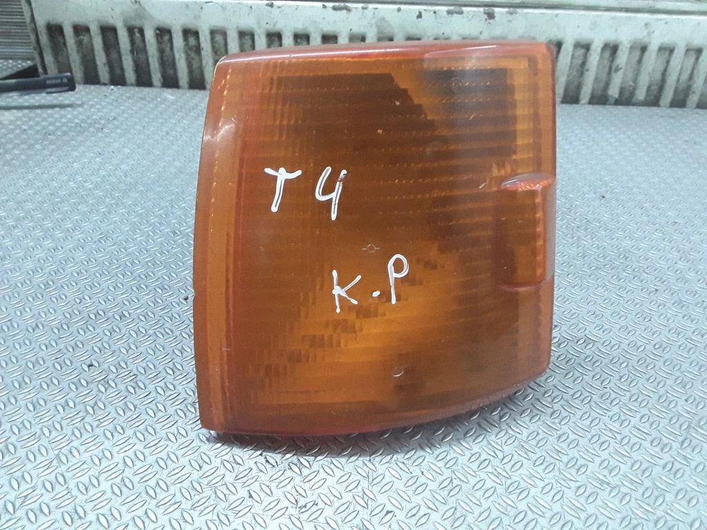 Front indicator light – Volkswagen Transporter - Caravelle T4 (1991-2003)
