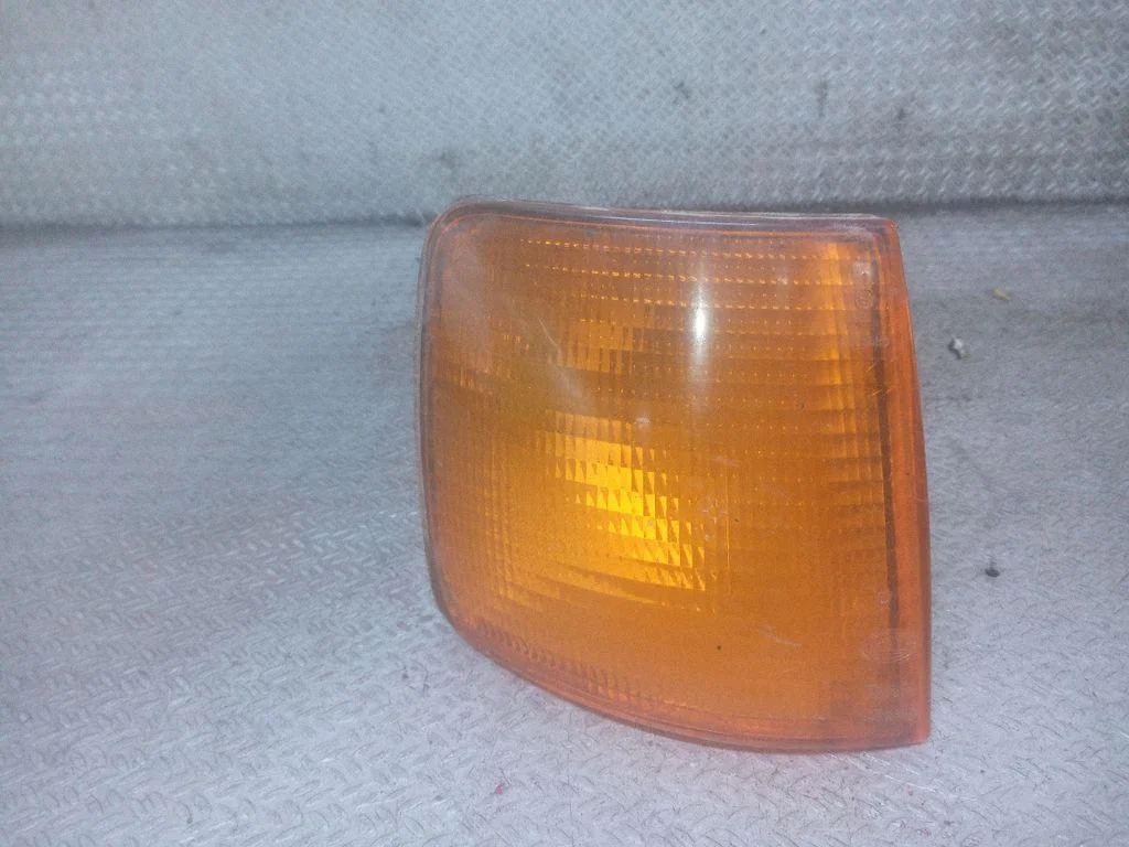 Front indicator light – Volkswagen Passat B3 (1988-1993)