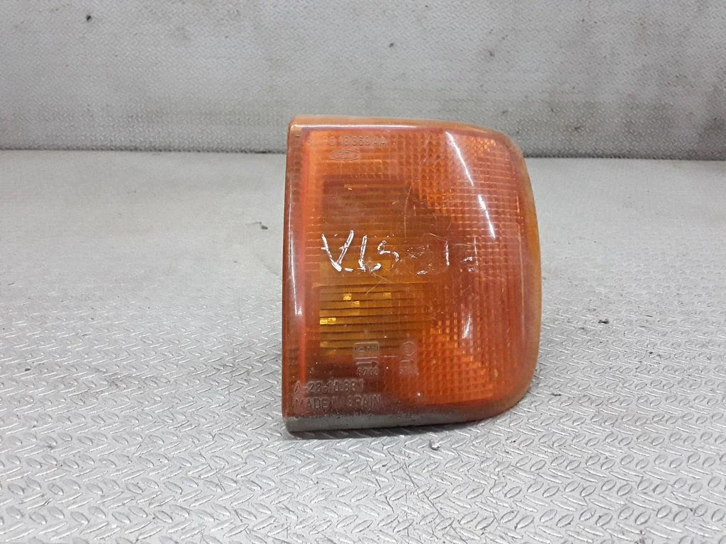 Front indicator light – Ford Fiesta (1989-1995)