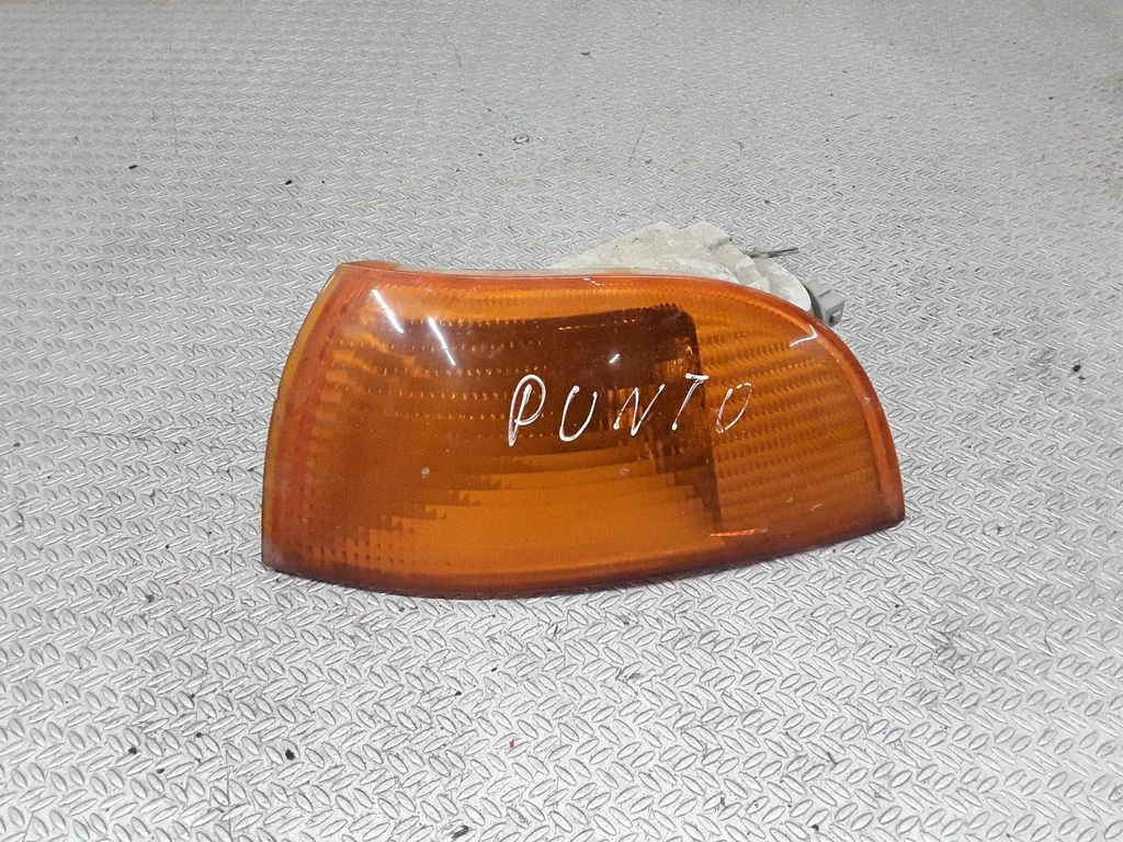 Eesmine suunatuli – Fiat Punto (188) (1999-2010), vasak