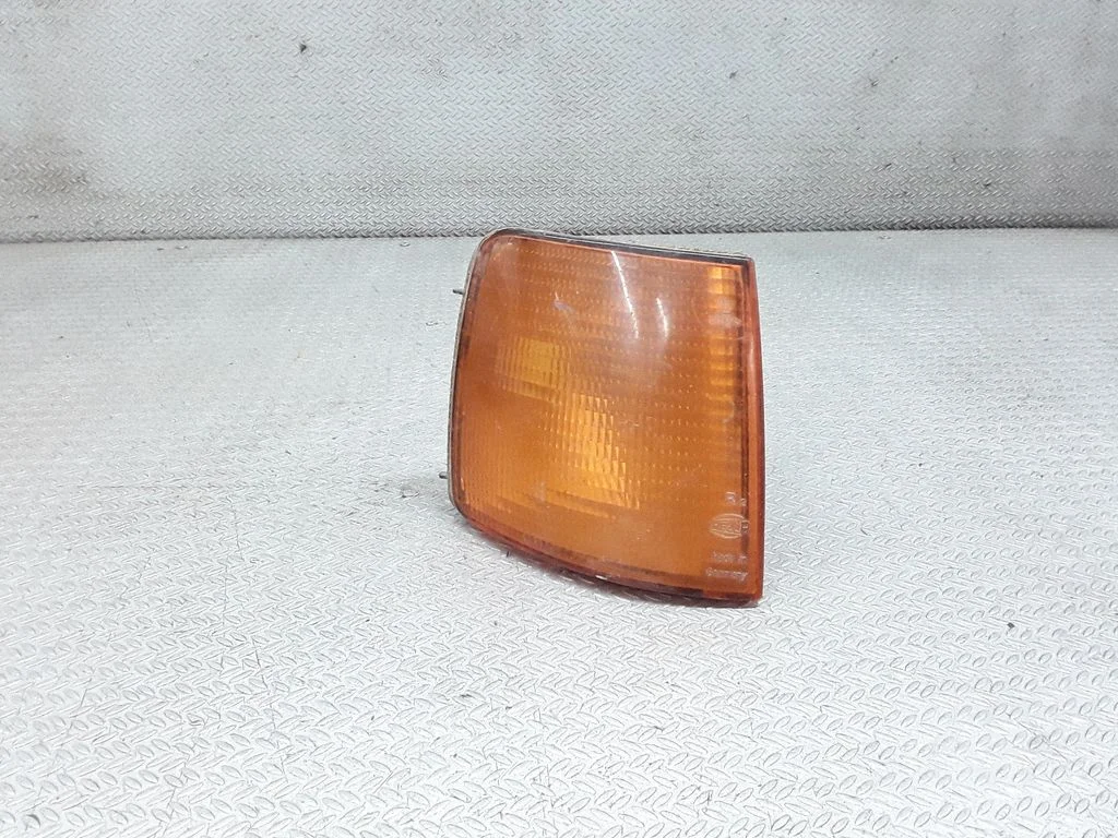 Front indicator light – Volkswagen Passat B3 (1988-1993)