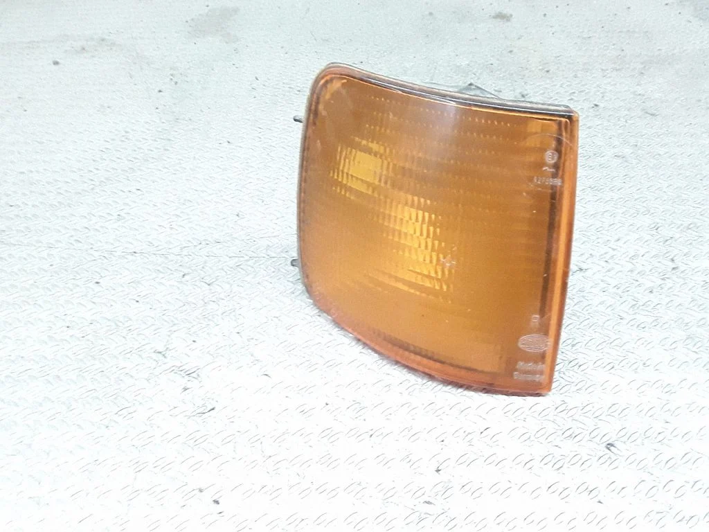 Front indicator light – Volkswagen Passat B3 (1988-1993)