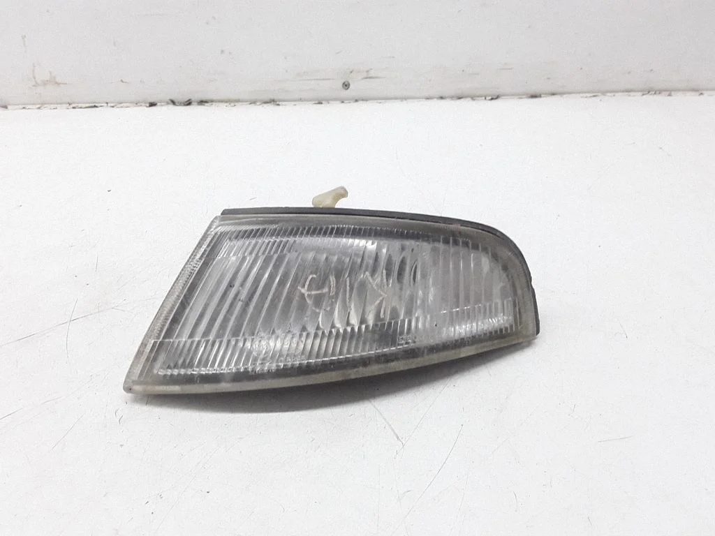 Front indicator light – KIA Sephia (1994-1998)