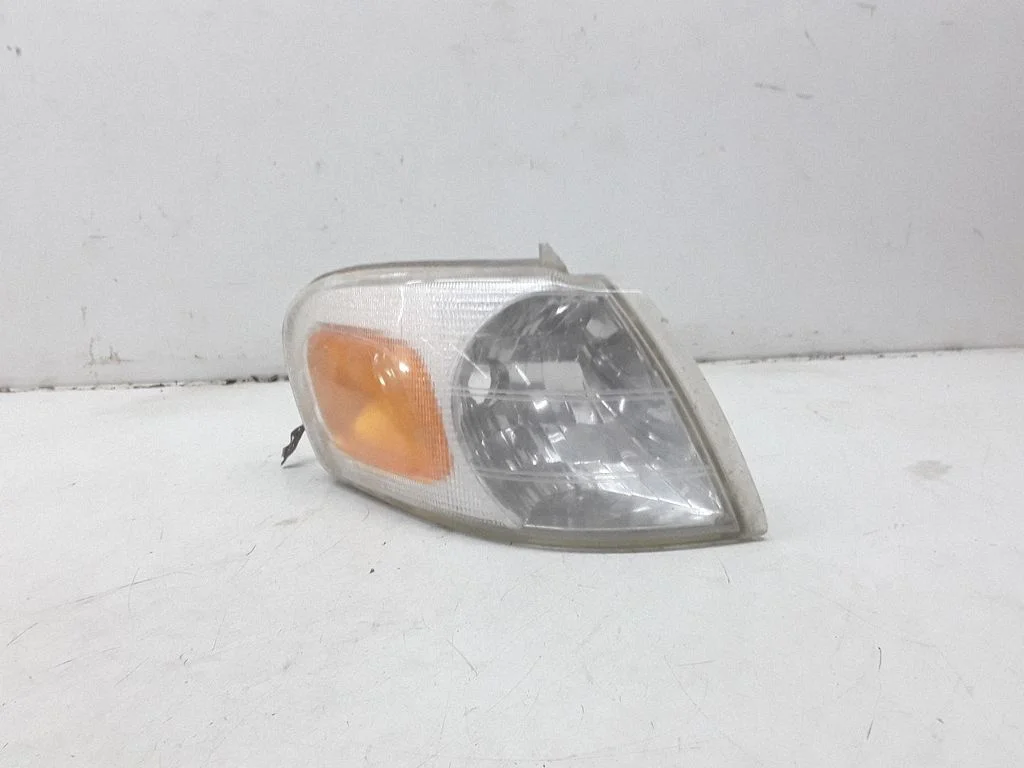 Eesmine suunatuli 16521704A – Opel Sintra (1996-1999)
