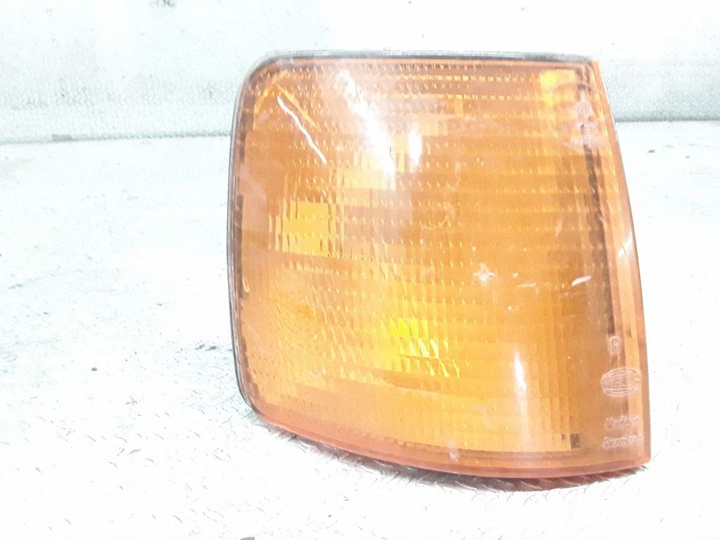 Front indicator light – Volkswagen Passat B3 (1988-1993)