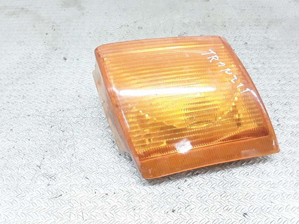 Eesmine suunatuli – Ford Transit (1995-2000)