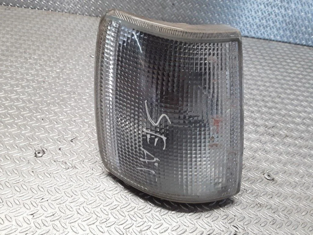 Priekšējais pagrieziena lukturis – Seat Ibiza I (021A) (1984-1993)