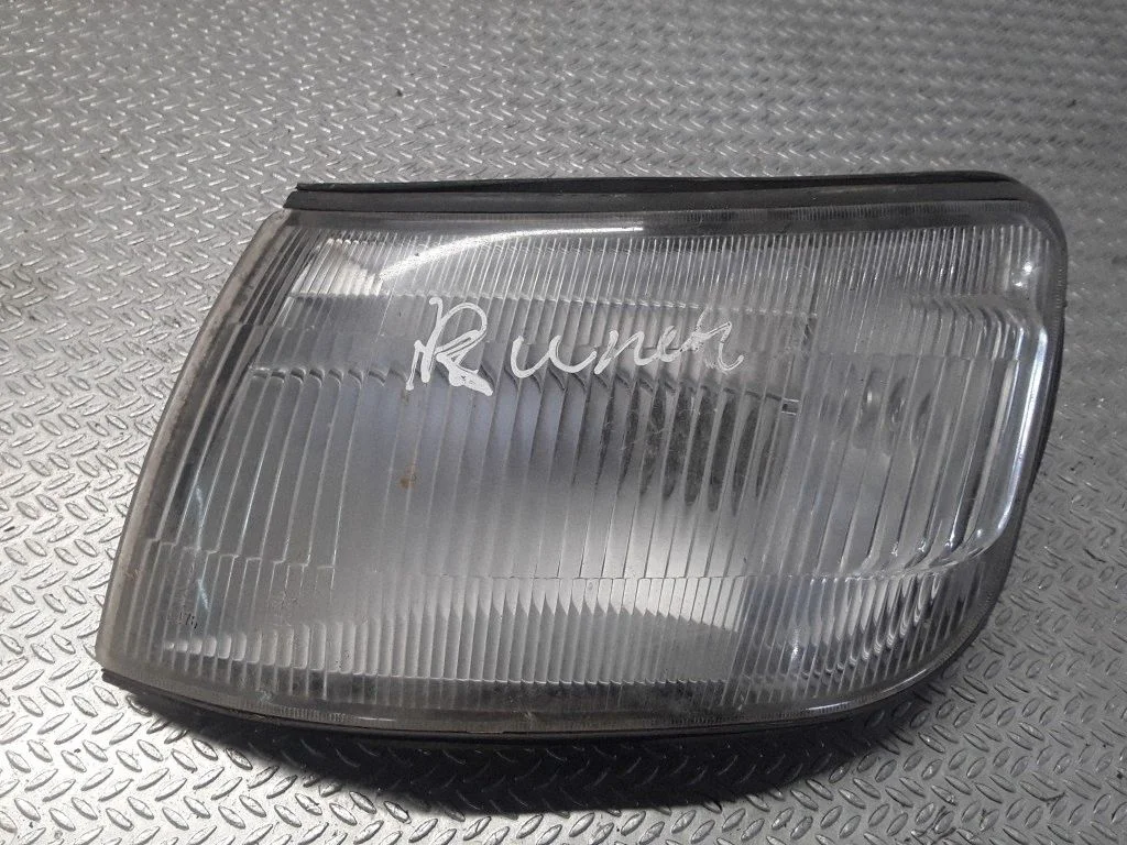 Eesmine suunatuli – Mitsubishi Space Wagon (1992-1998)