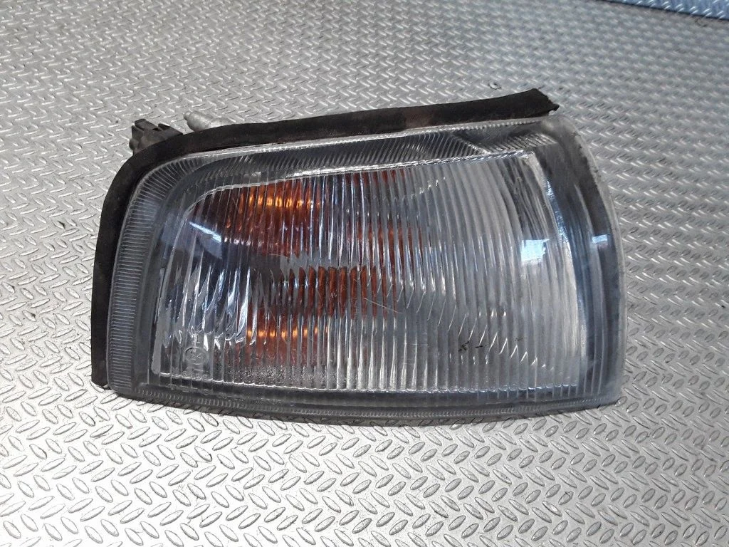 Front indicator light – Mitsubishi Colt (1992-1996)