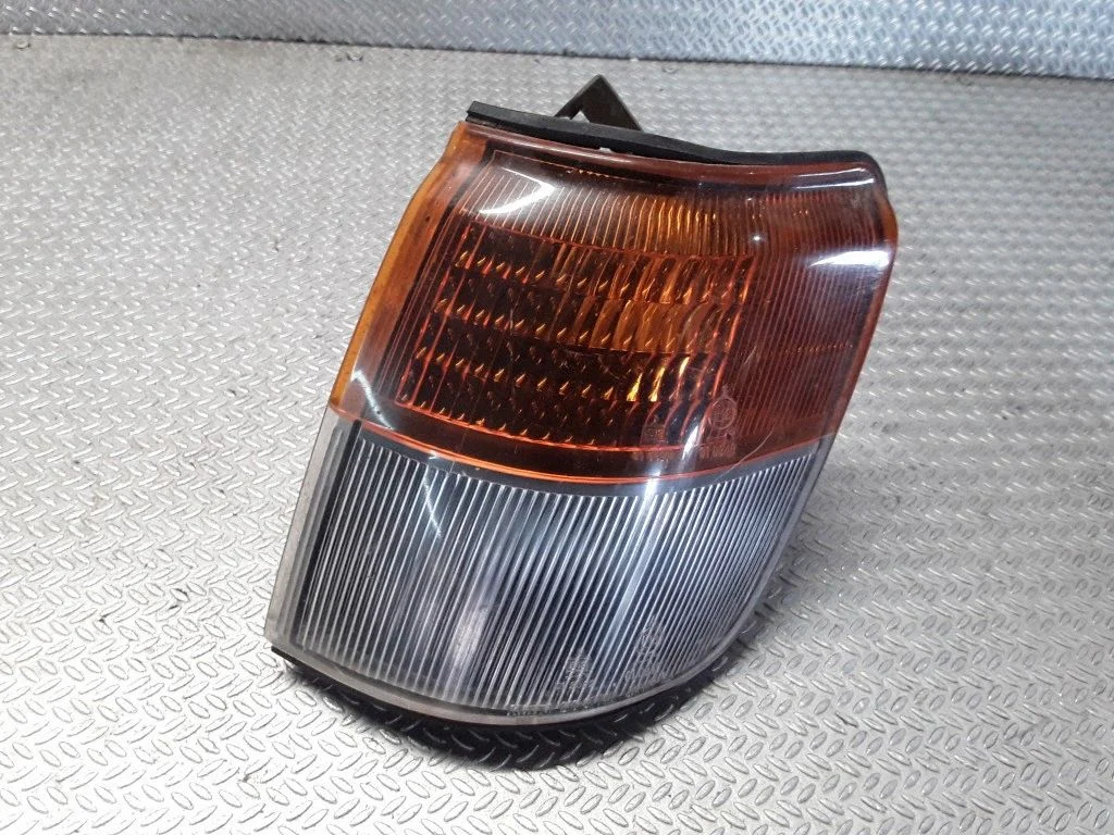 Priekšējais pagrieziena lukturis – Mitsubishi Pajero (1991-1999)