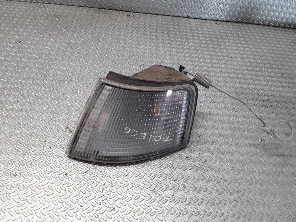 Front indicator light – Seat Toledo I (1L) (1991-1999)