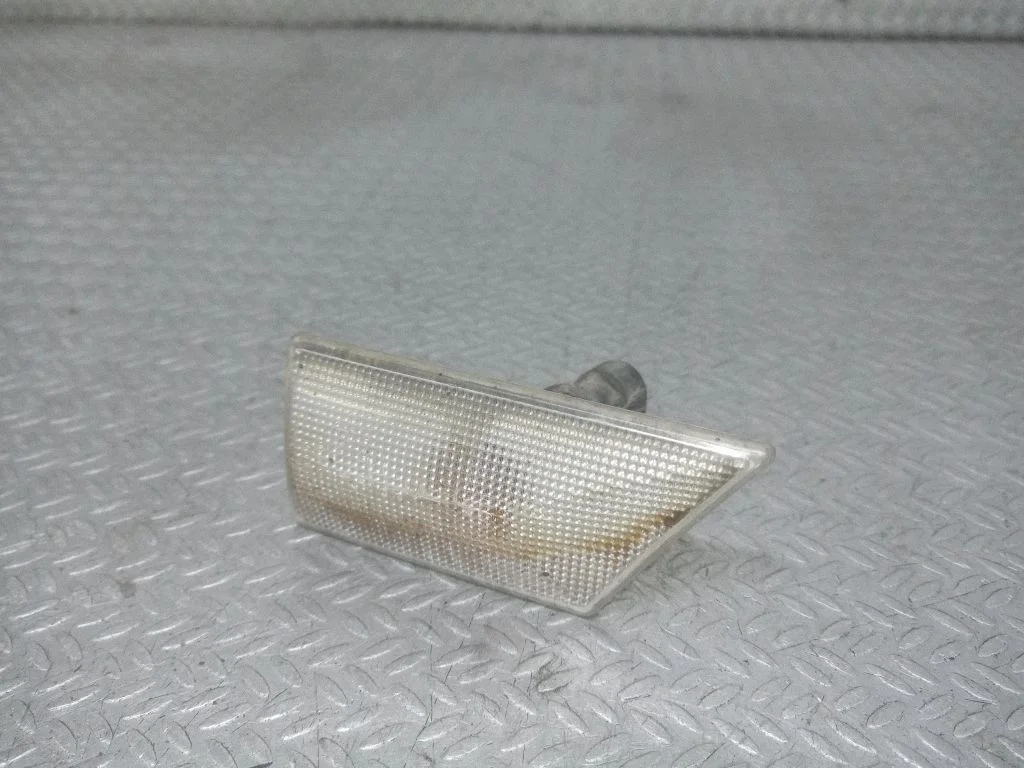 Poritiiva suunatuli – Opel Signum (2003-2008)
