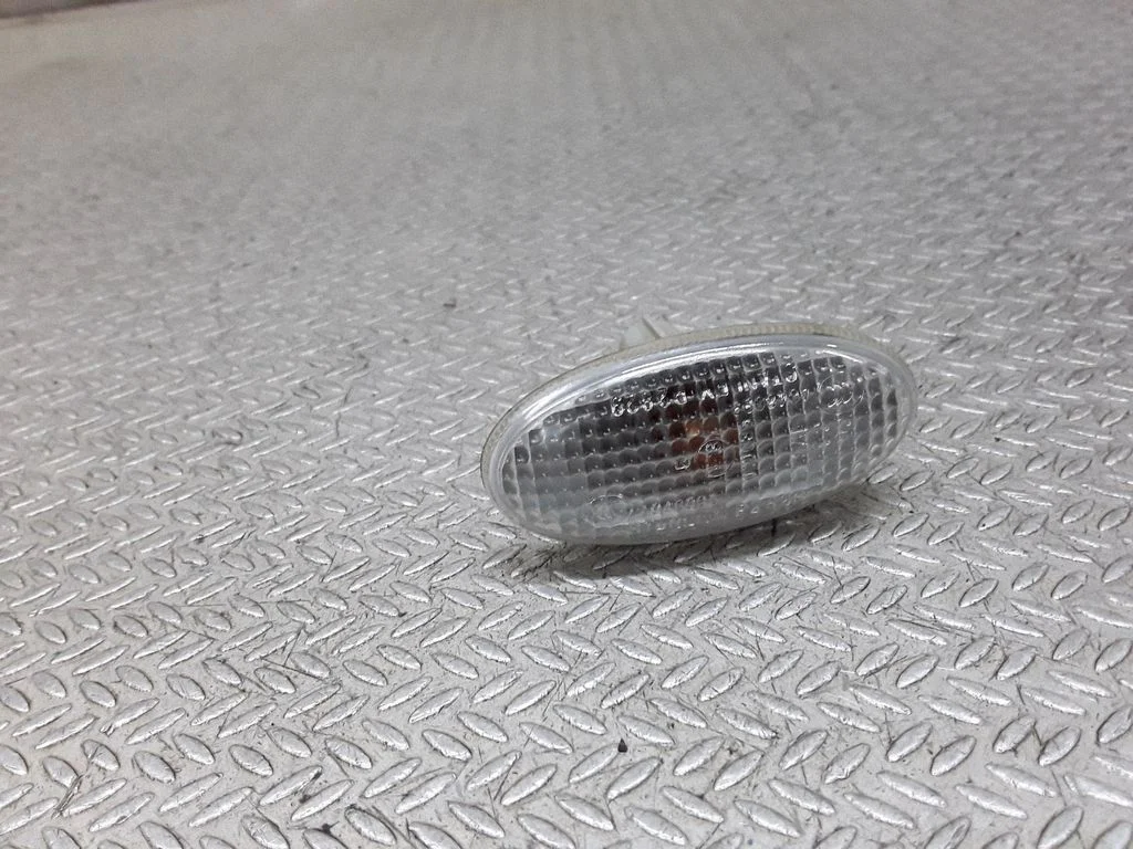 Front fender indicator light – Mazda 2 (2007-2014)