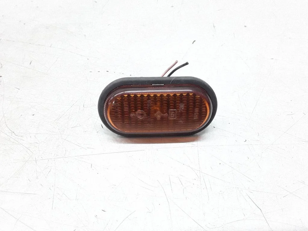 Front fender indicator light – Renault Master II (1998-2003)