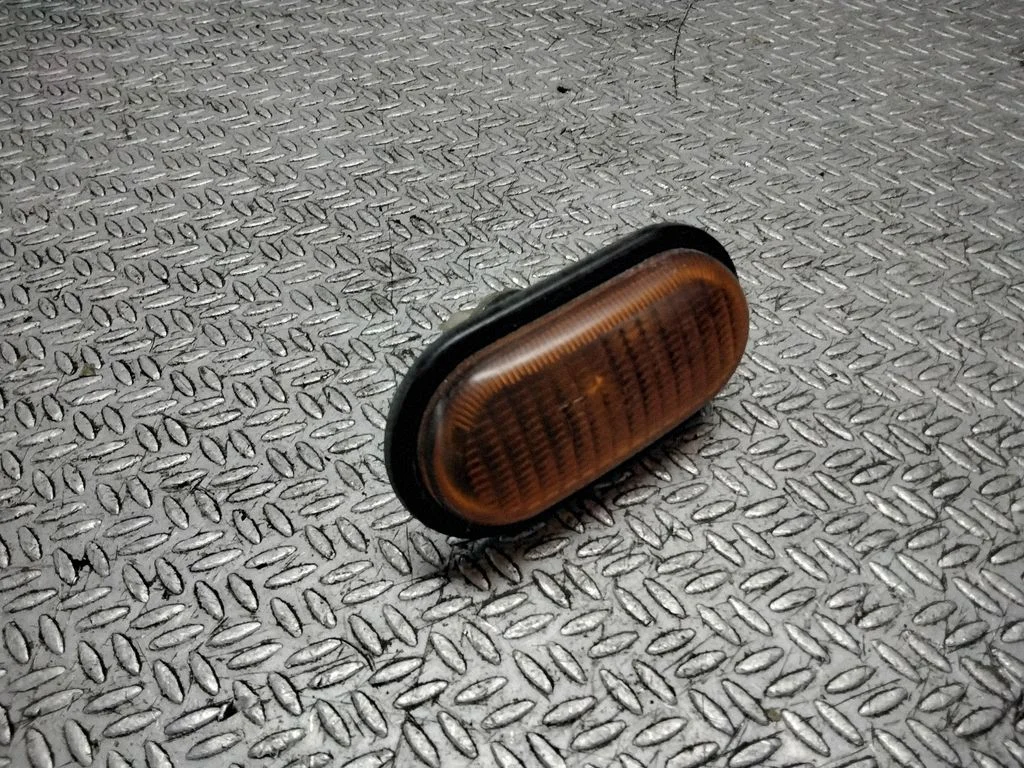 Front fender indicator light – Renault Master II (1998-2003)