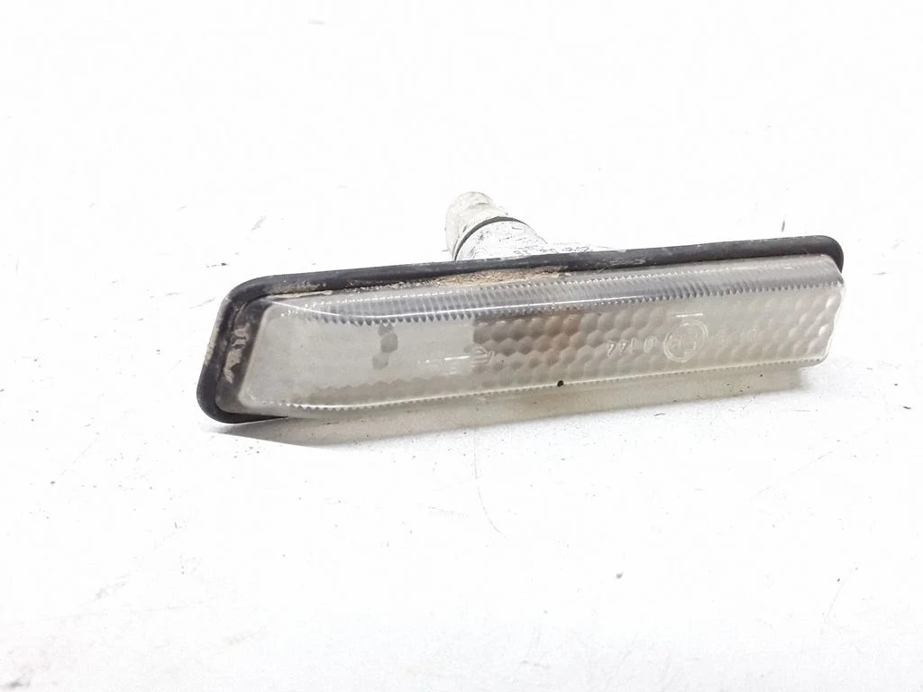 Front fender indicator light – BMW X5 E53 (1999-2006)