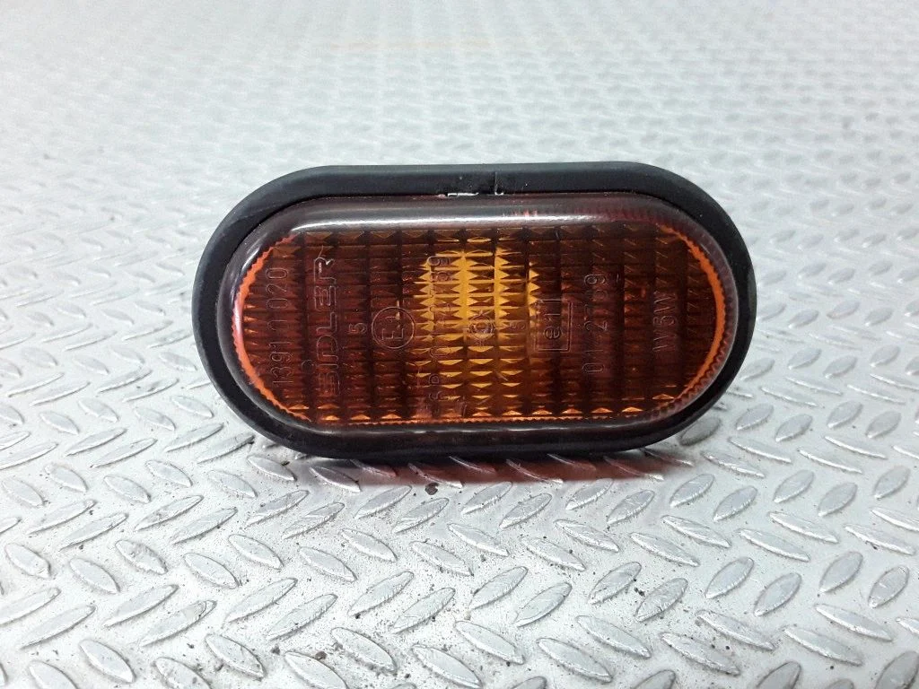 Front fender indicator light – Renault Kangoo I (1997-2003)