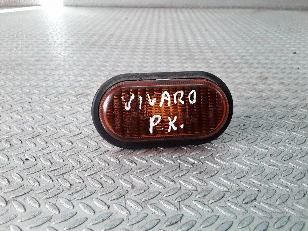 Front fender indicator light – Opel Vivaro (2001-2014)