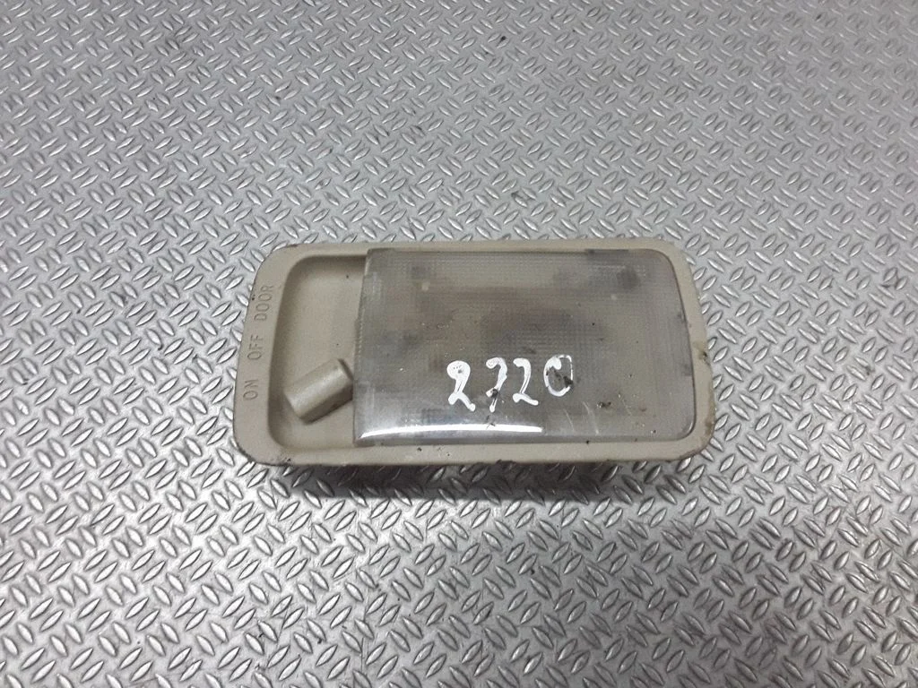 Rear seat light – Nissan Murano Z50 (2002-2008)