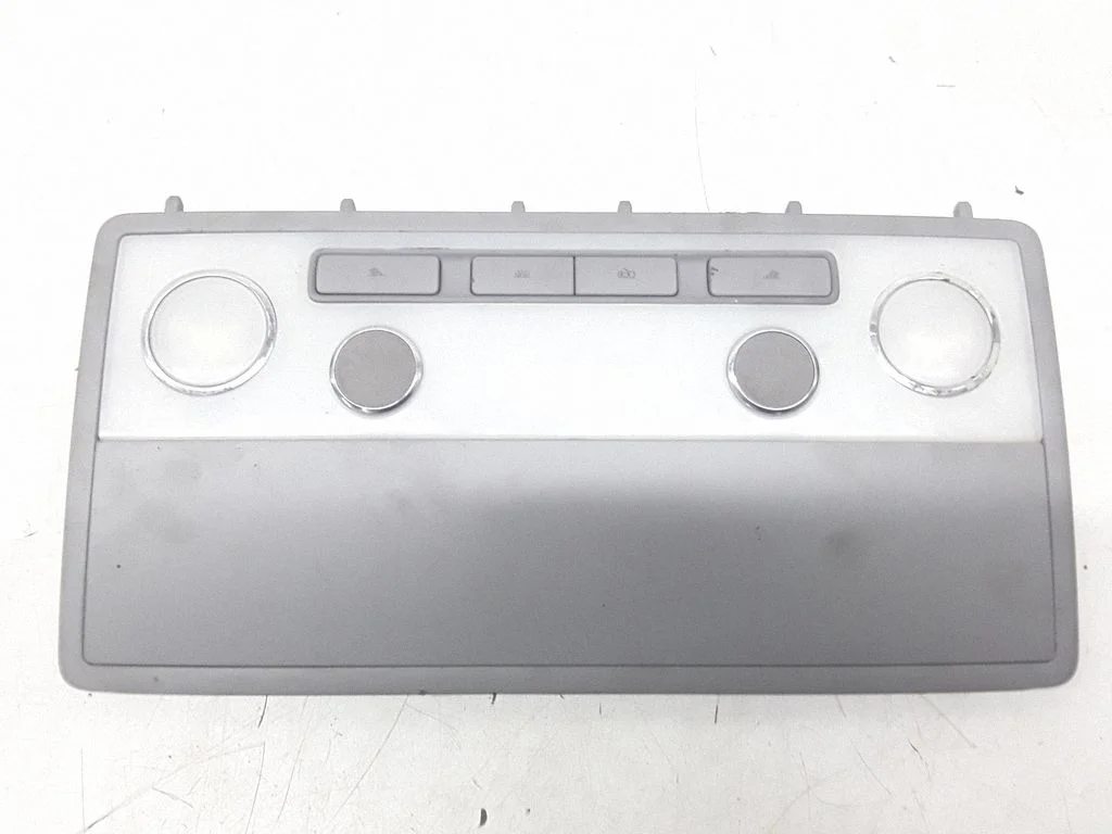 Rear seat light – Volkswagen Phaeton (2002-2016)