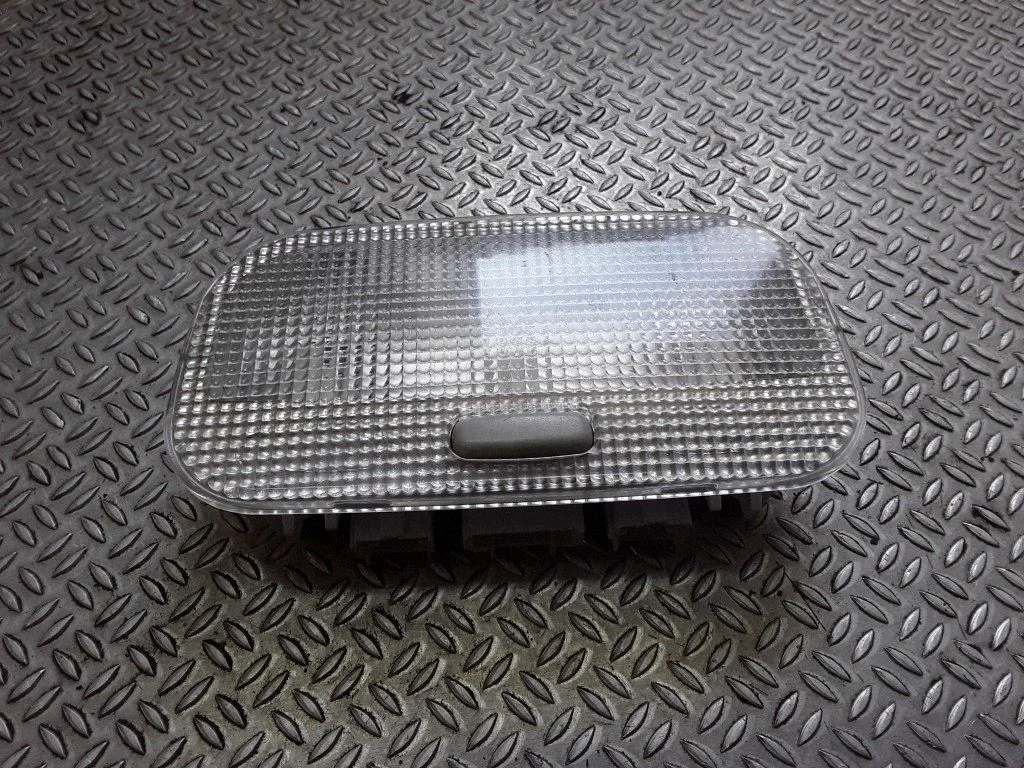 Lampka tylnych siedzeń – Peugeot 307 (2001-2005)