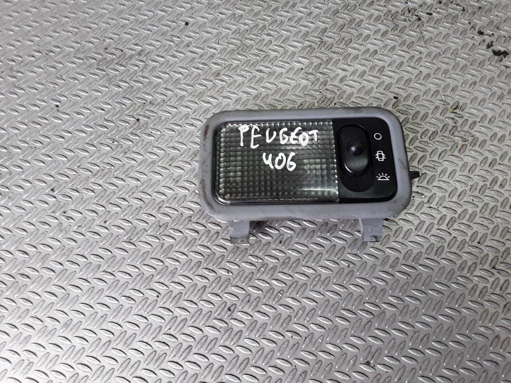 Rear seat light – Peugeot 406 (1996-1999)
