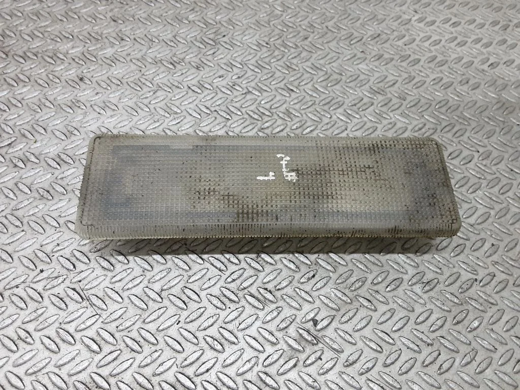 Boot/trunk interior light – Mercedes-Benz E-Class W124 (1984-1993)