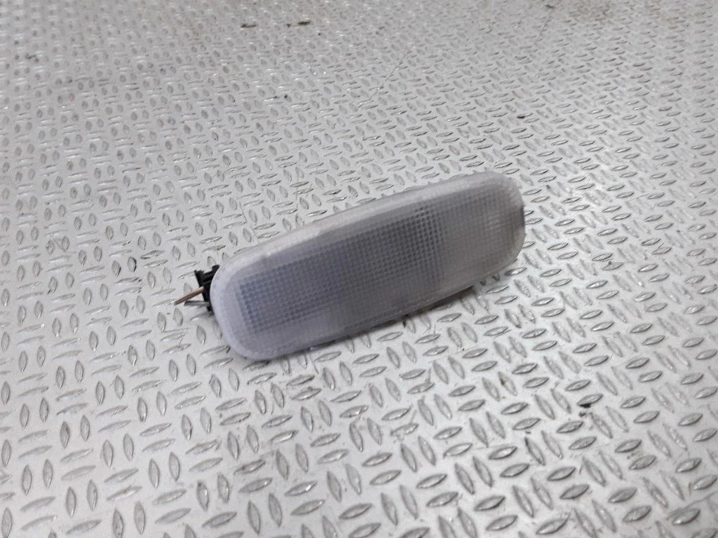 Boot/trunk interior light – Mercedes-Benz E-Class W211 (2002-2009)