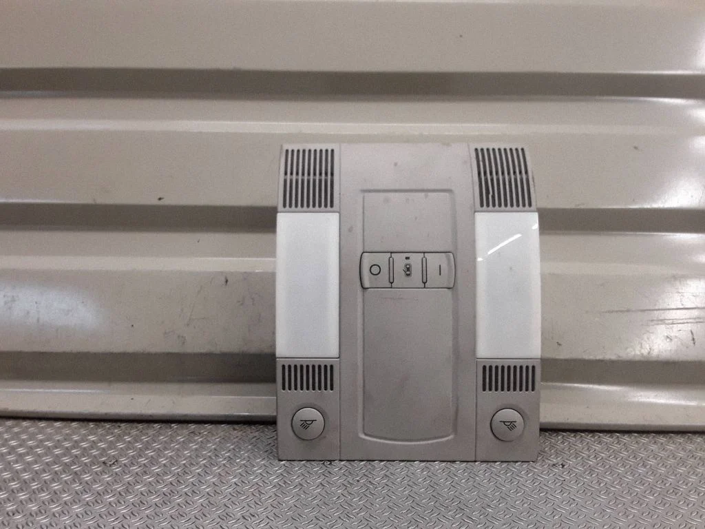 Front seat light 4E0947097AG