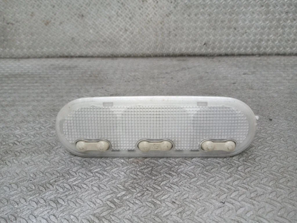 Esiistmete valgustustuli – Nissan Note (E11) (2006-2014)