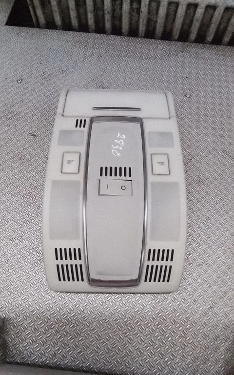 Front seat light – Audi A6 Allroad C5 (1999-2005)