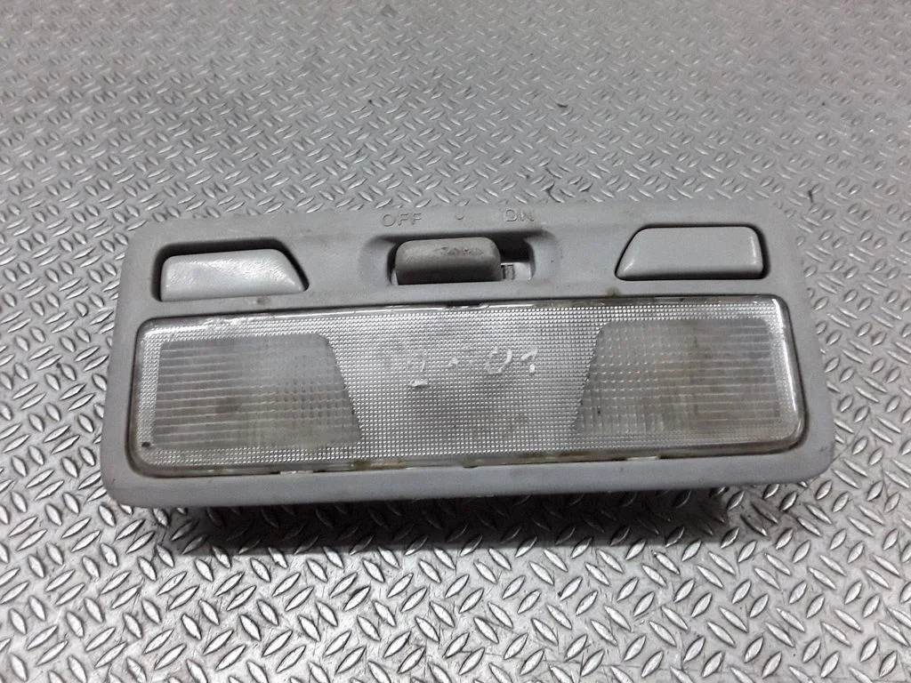 Front seat light – Mitsubishi Pajero Sport I (1996-2008)