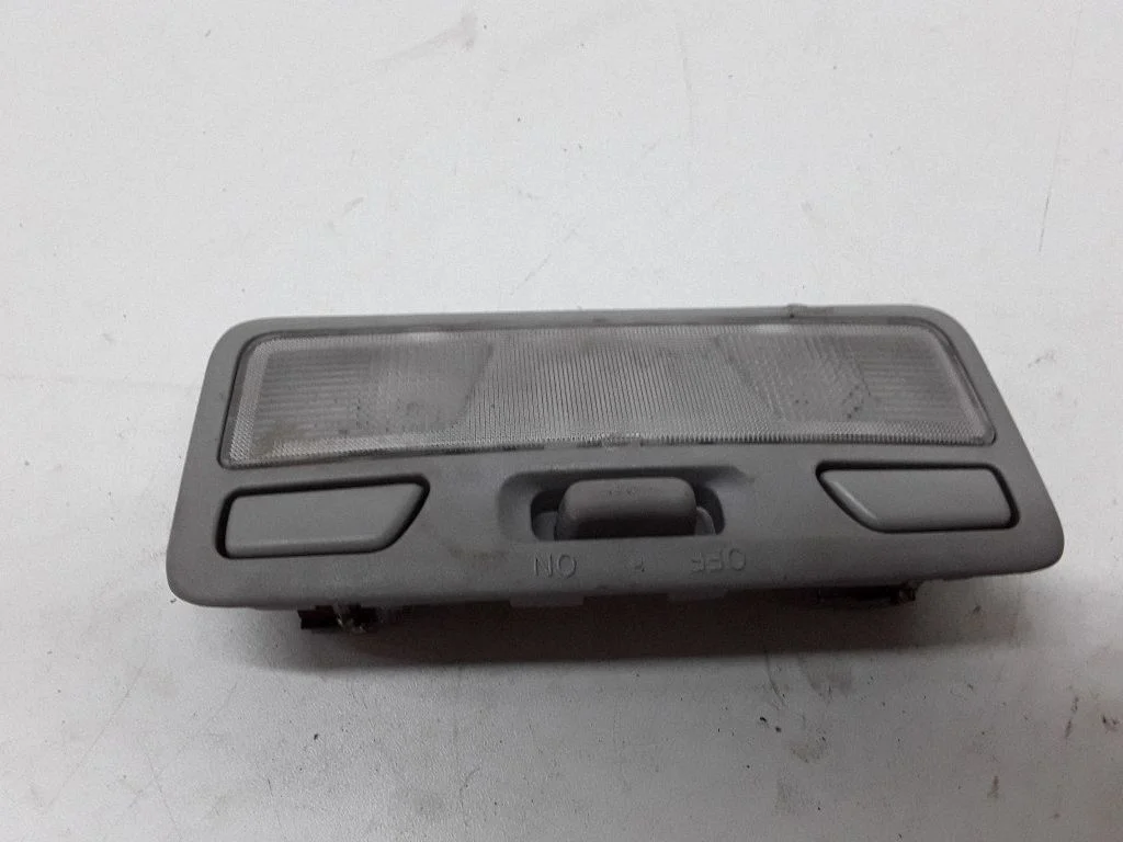 Front seat light – Mitsubishi Pajero Sport I (1996-2008)