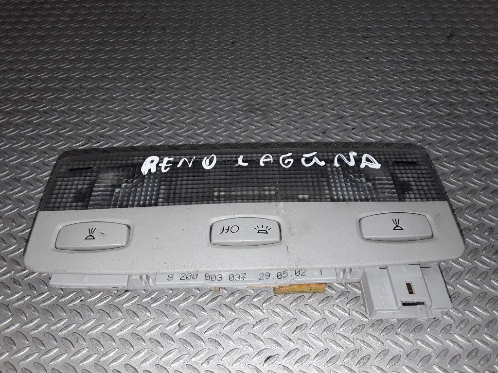 Front seat light – Renault Laguna II (2001-2007)