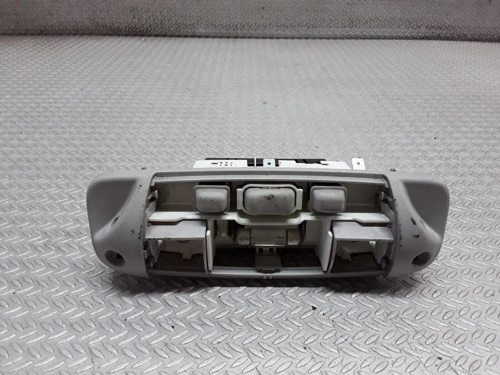 Front seat light – Ford Mondeo MK IV (2007-2014)