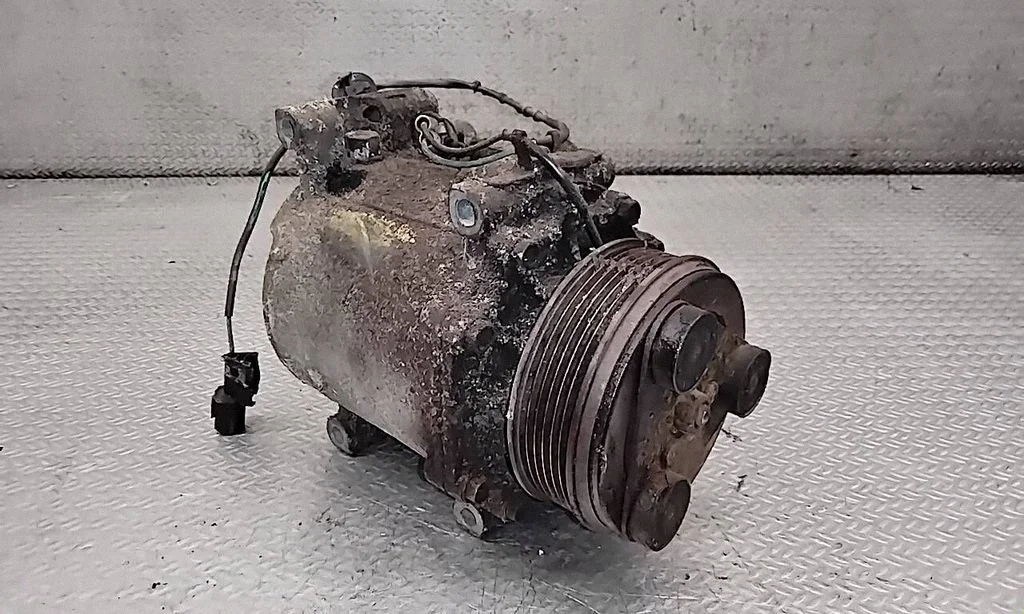 Kliimakompressor (pump) – Mitsubishi Outlander (2001-2007)
