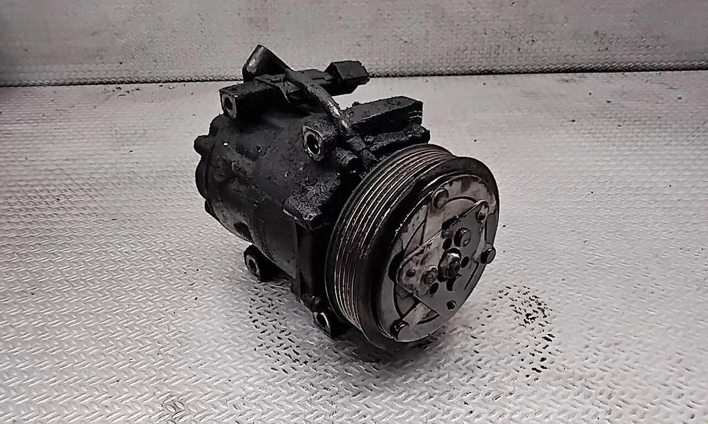 Air conditioning (A/C) compressor (pump) – Volvo V50 (2008-2012)