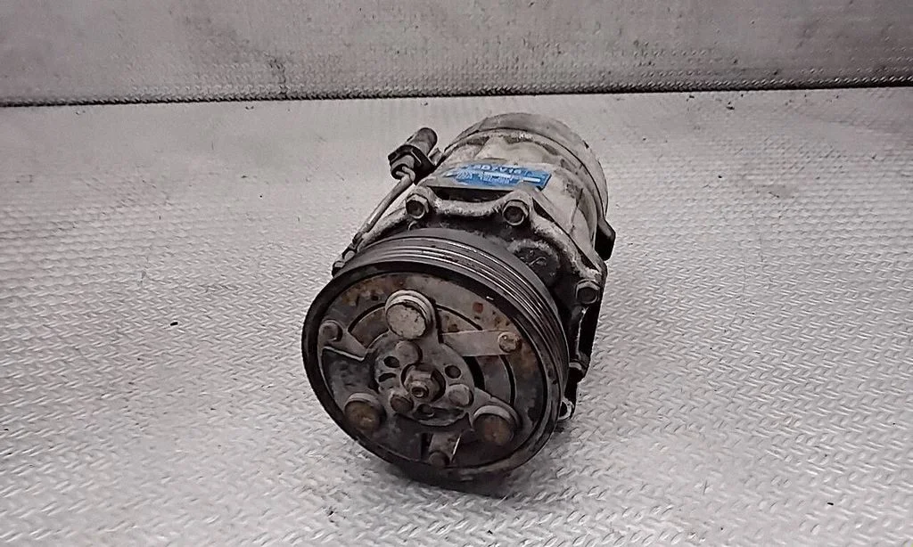 Sprężarka klimatyzacji SD7V16