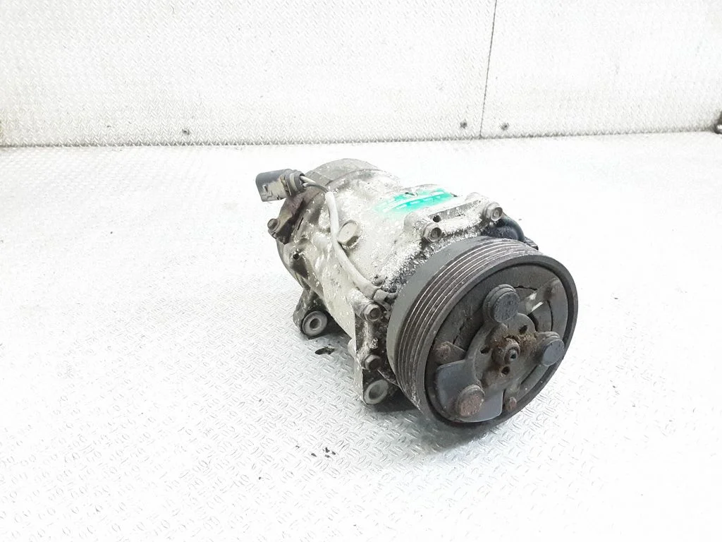 Air conditioning (A/C) compressor (pump) – Volkswagen Caddy (2004-2010)