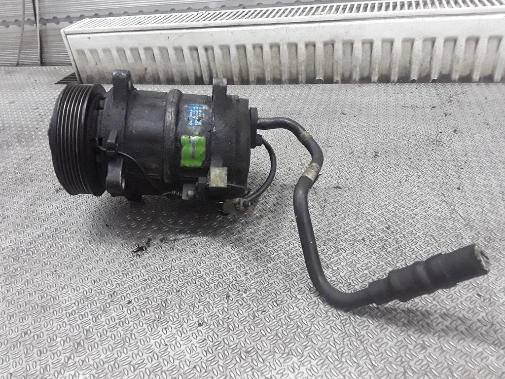 Sprężarka klimatyzacji 9171437