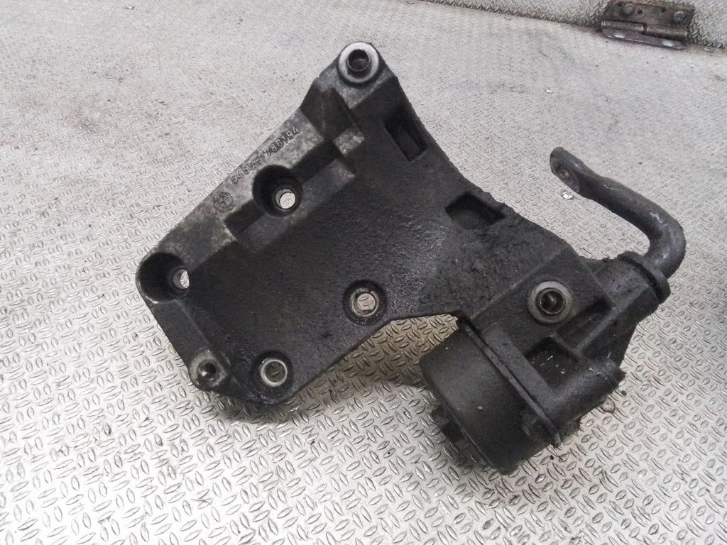 A/C compressor mount bracket 64557786194