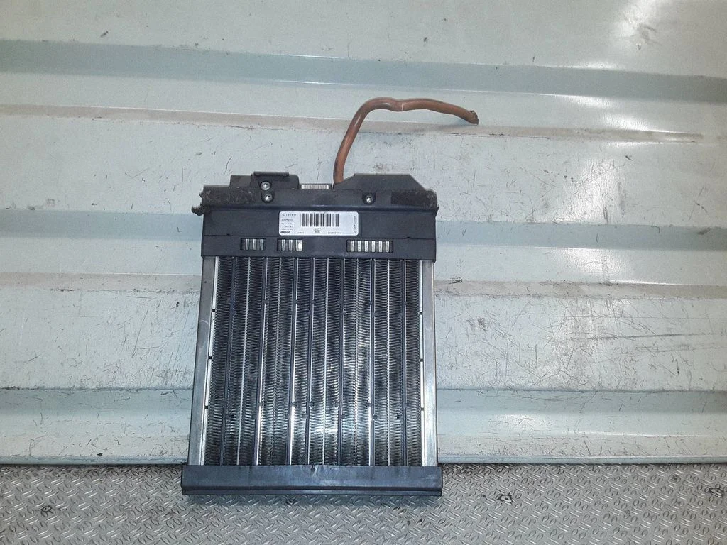 Elektriskais salona krāsniņas radiators