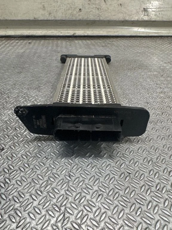 Elektriskais salona krāsniņas radiators – Renault Master III (2010-2024)