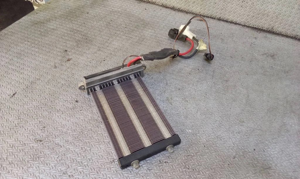 Electric cabin heater radiator – Ford Kuga I (2008-2012)