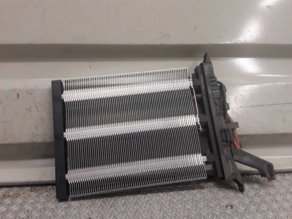 Elektryczna nagrzewnica kabiny 1K0963235F