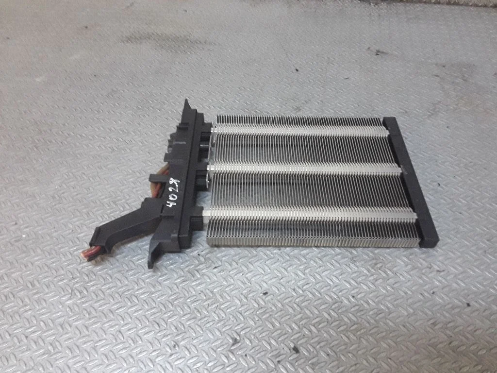 Electric cabin heater radiator – Skoda Octavia Mk2 (1Z) (2004-2013)