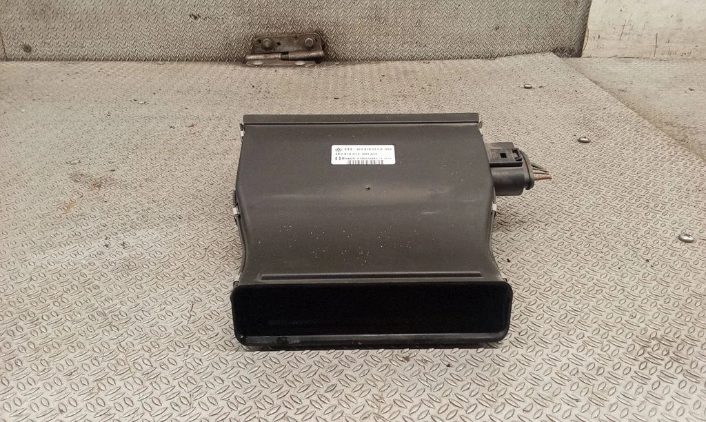 Elektriskais salona krāsniņas radiators – Audi A8 S8 D3 4E (2002-2009)