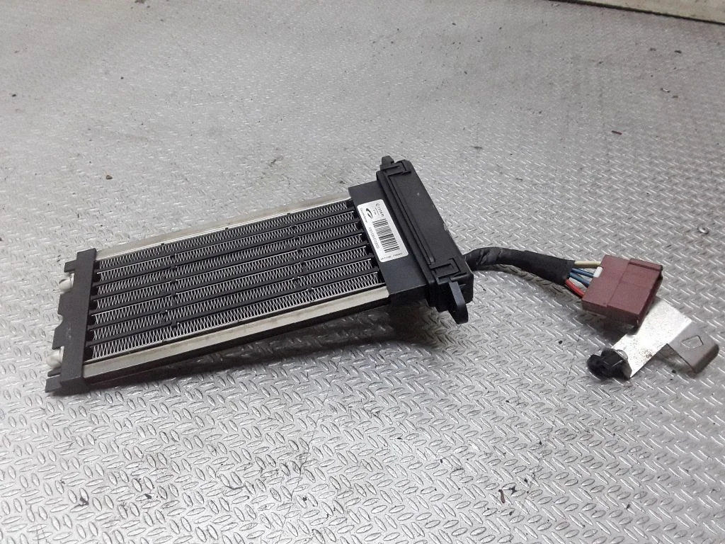 Elektryczna nagrzewnica kabiny A30105A