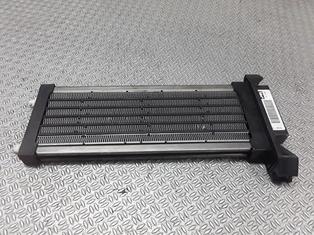 Elektryczna nagrzewnica kabiny 8E1819011
